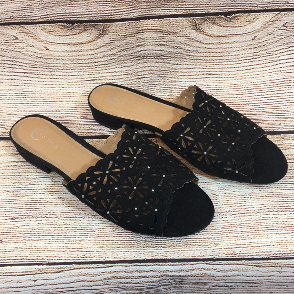 NWOT Black Suede Sandals